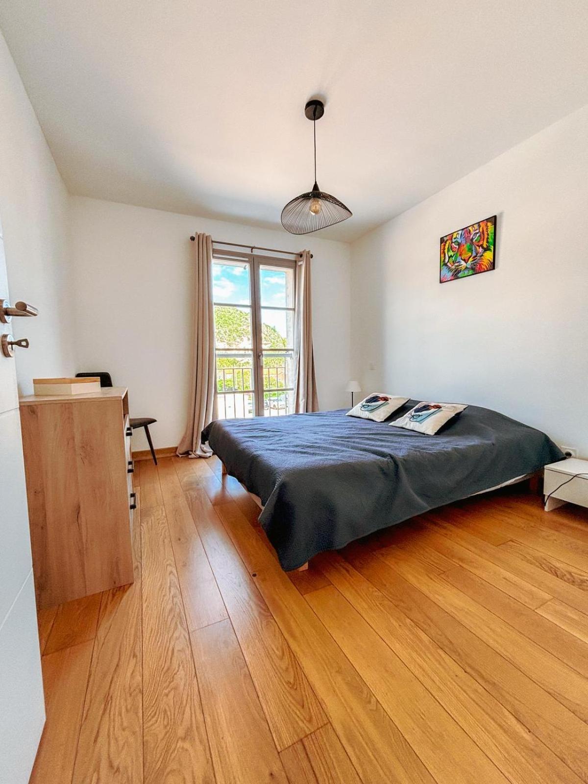 Magnifique T3 Les Hauts Du Port Bonifacio Apartment *